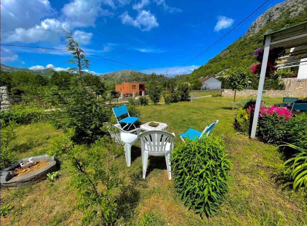 Sunlight Cottage Maya Virpazar Phòng bức ảnh