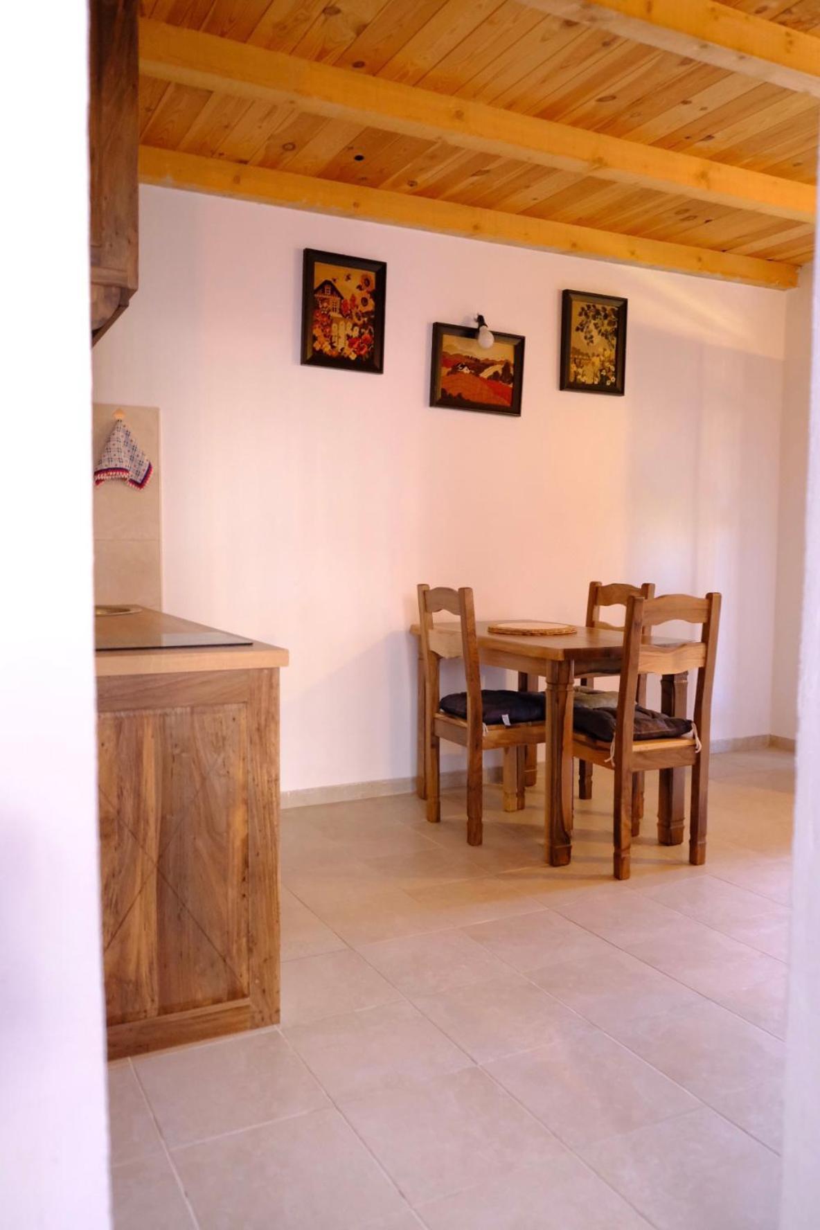 Sunlight Cottage Maya Virpazar Ngoại thất bức ảnh